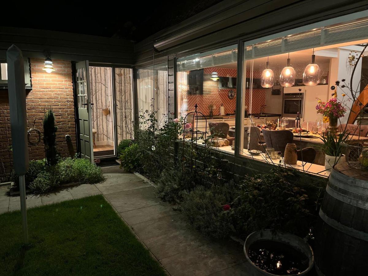"Zonnekind" Atmospheric Holiday Home In Noordwijkerhout Near The Beach Экстерьер фото